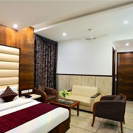 Hotel The Grand Inn Jammu Eksteriør bilde