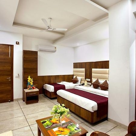 Hotel The Grand Inn Jammu Eksteriør bilde